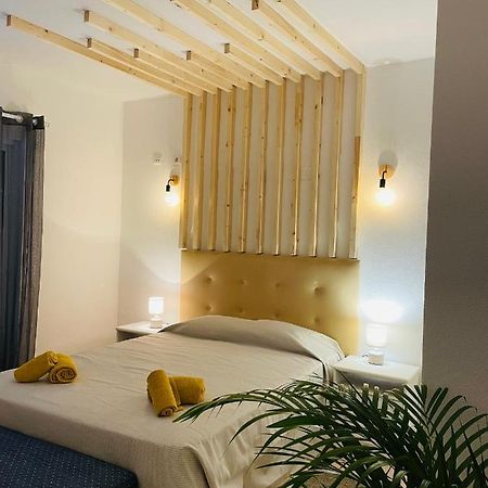 Travellers Guesthouse Lagos Esterno foto