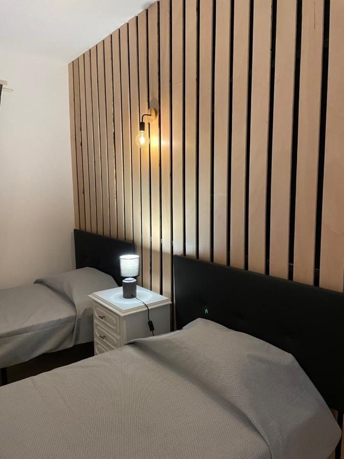 Travellers Guesthouse Lagos Esterno foto