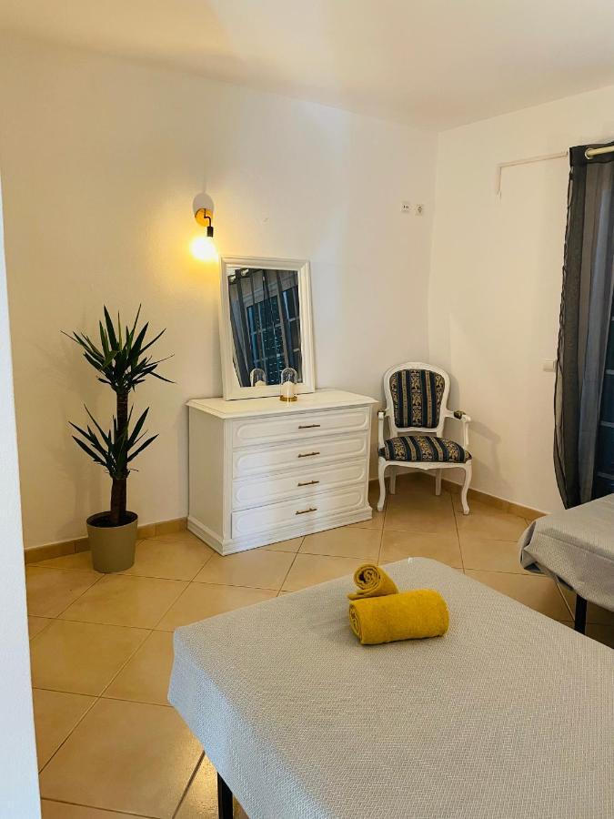 Travellers Guesthouse Lagos Esterno foto