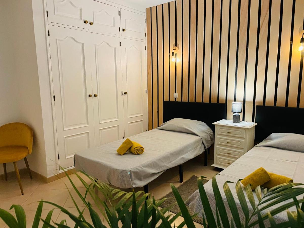 Travellers Guesthouse Lagos Esterno foto