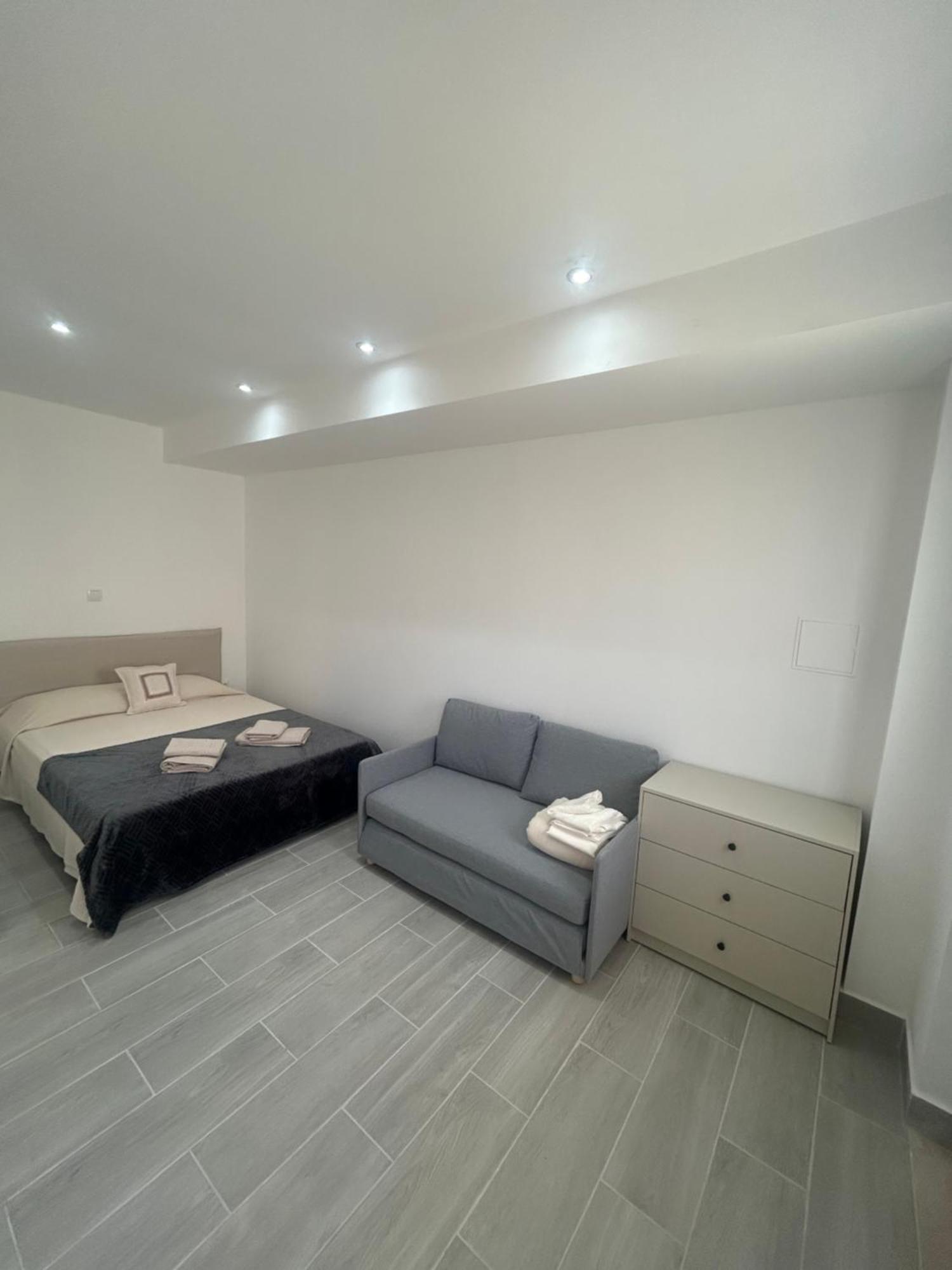 Travellers Guesthouse Lagos Esterno foto