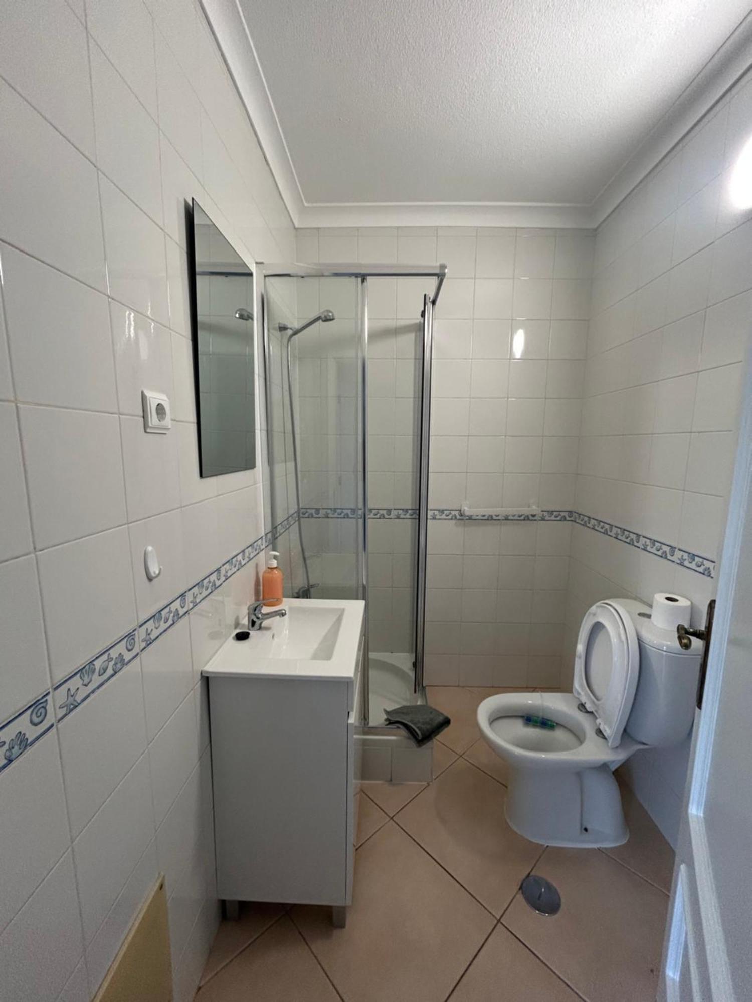 Travellers Guesthouse Lagos Esterno foto